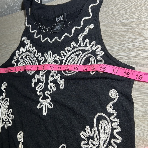 Objects D'Art | Embroidered Black and White Halter Neck Tunic - Picture 13 of 14